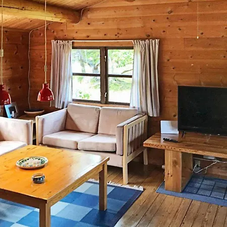 Vakantiehuis Two-bedroom Holiday In 11